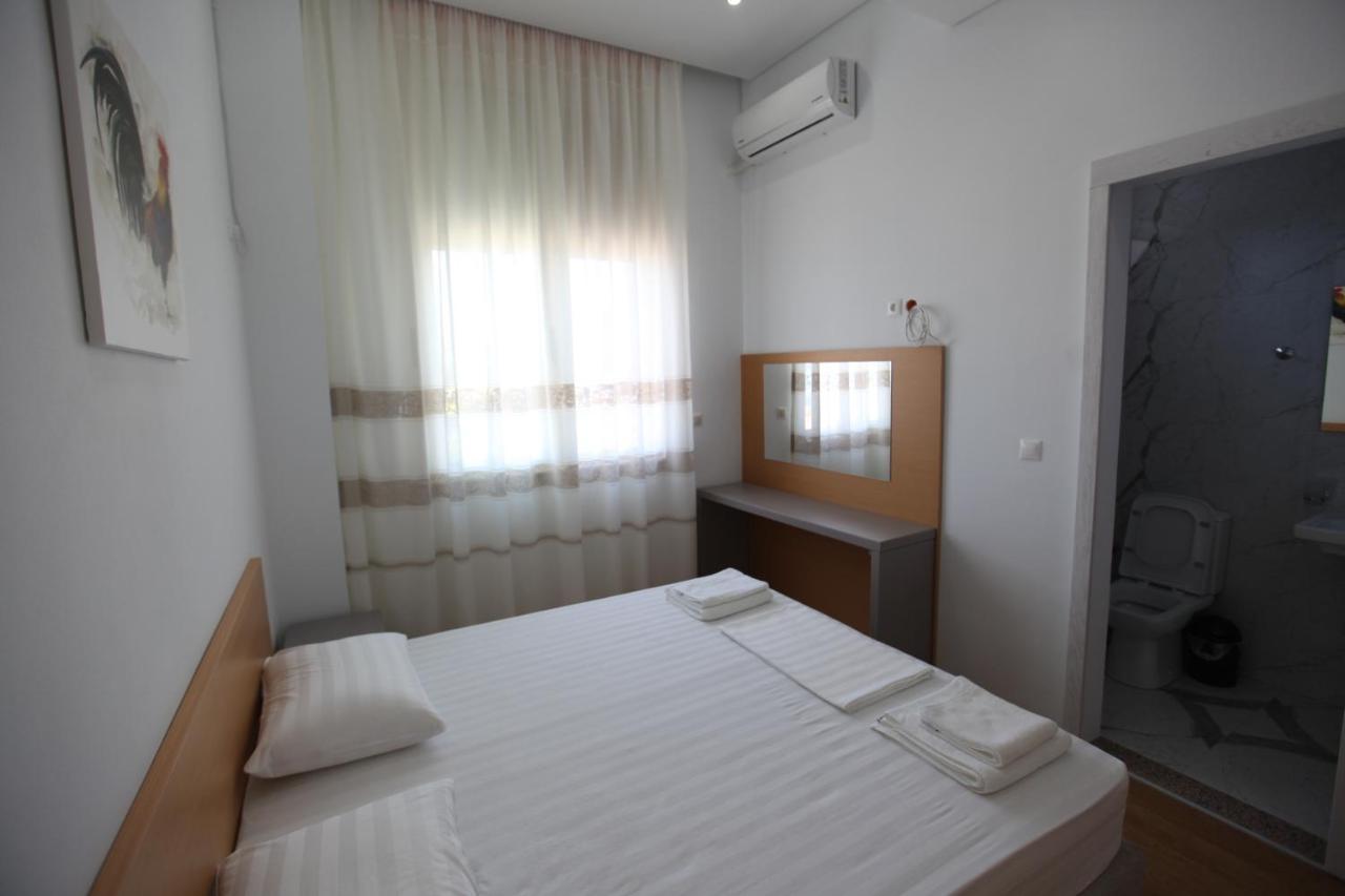 Mane Apartments Саранда Екстер'єр фото