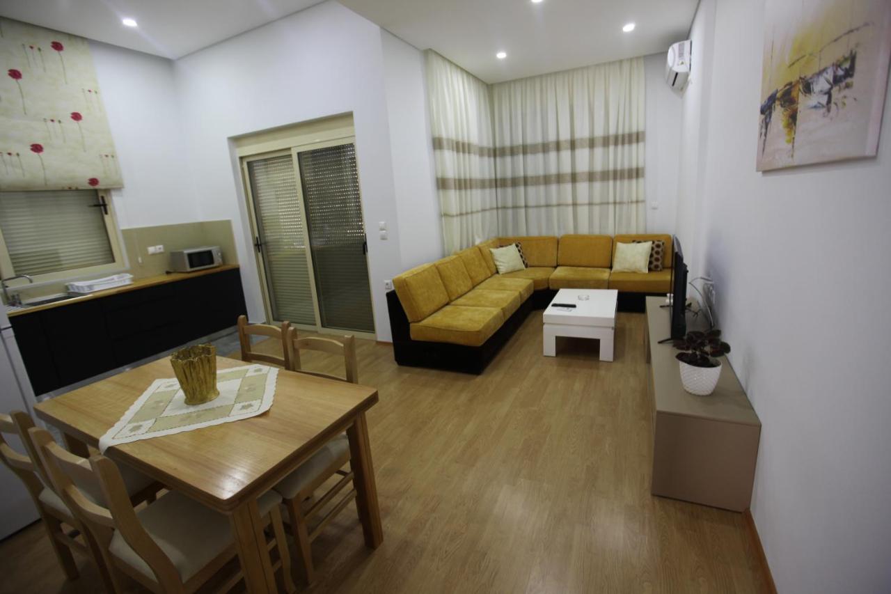 Mane Apartments Саранда Екстер'єр фото