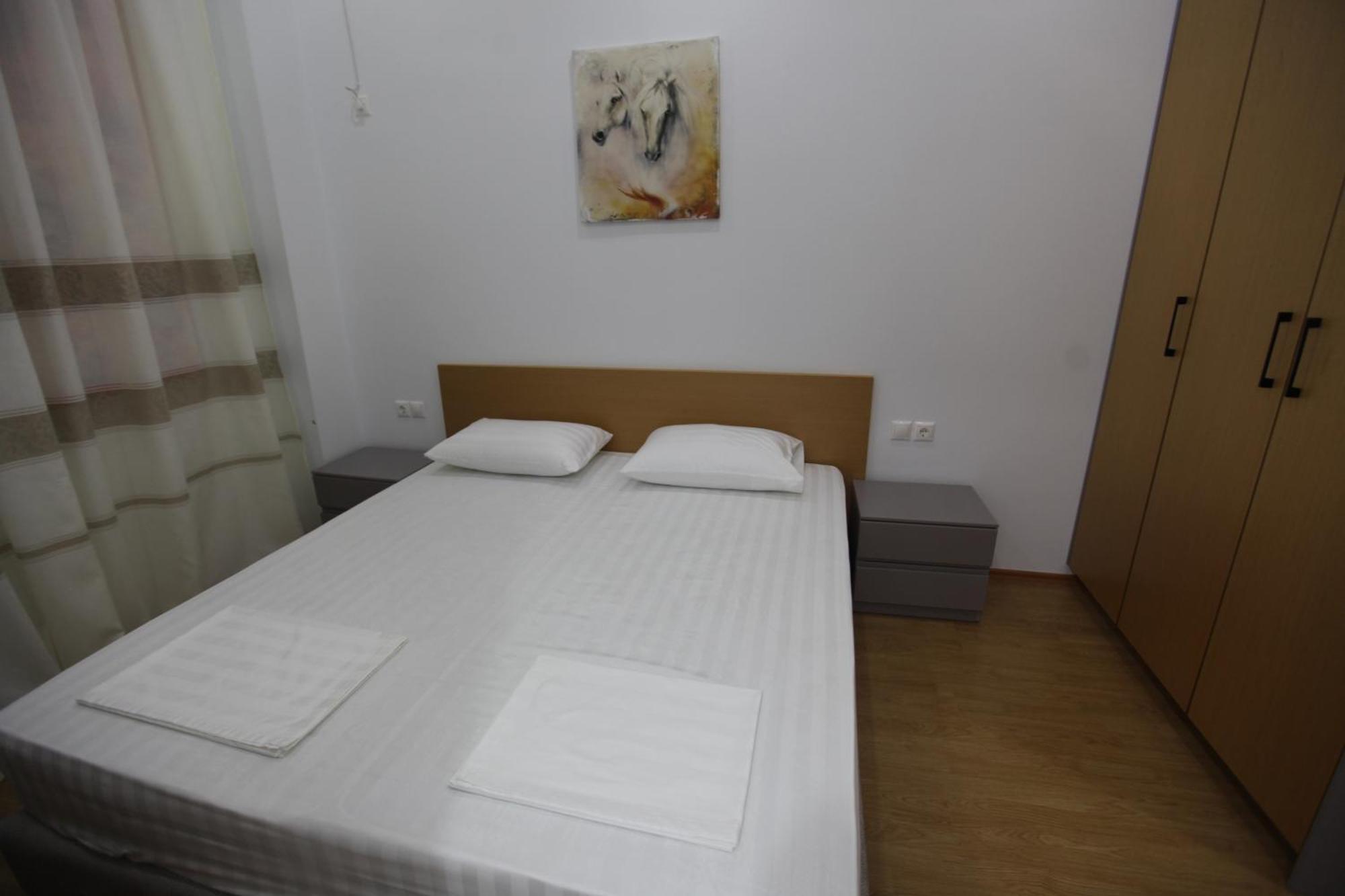 Mane Apartments Саранда Екстер'єр фото