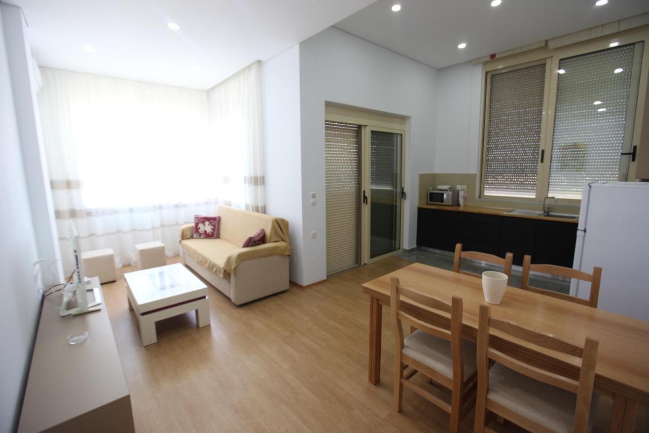 Mane Apartments Саранда Екстер'єр фото