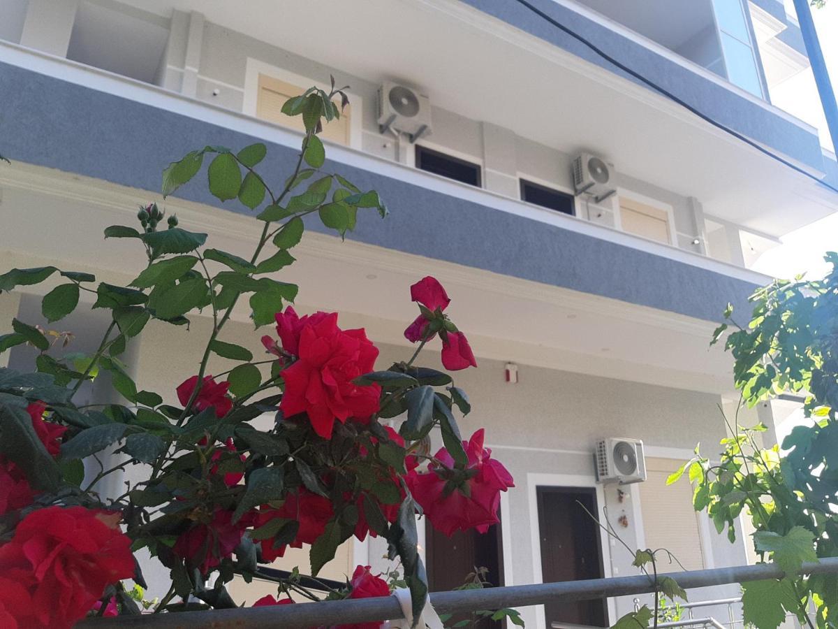 Mane Apartments Саранда Екстер'єр фото