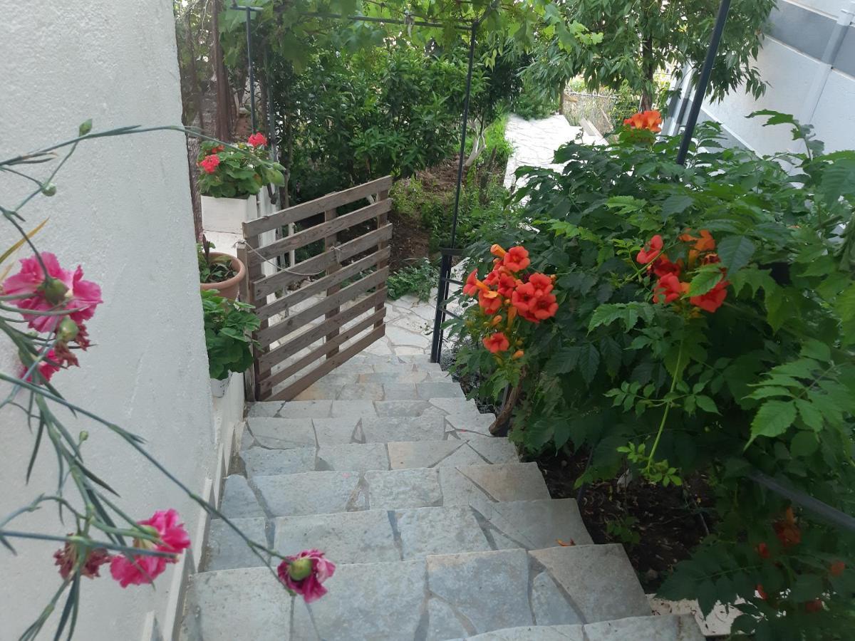 Mane Apartments Саранда Екстер'єр фото