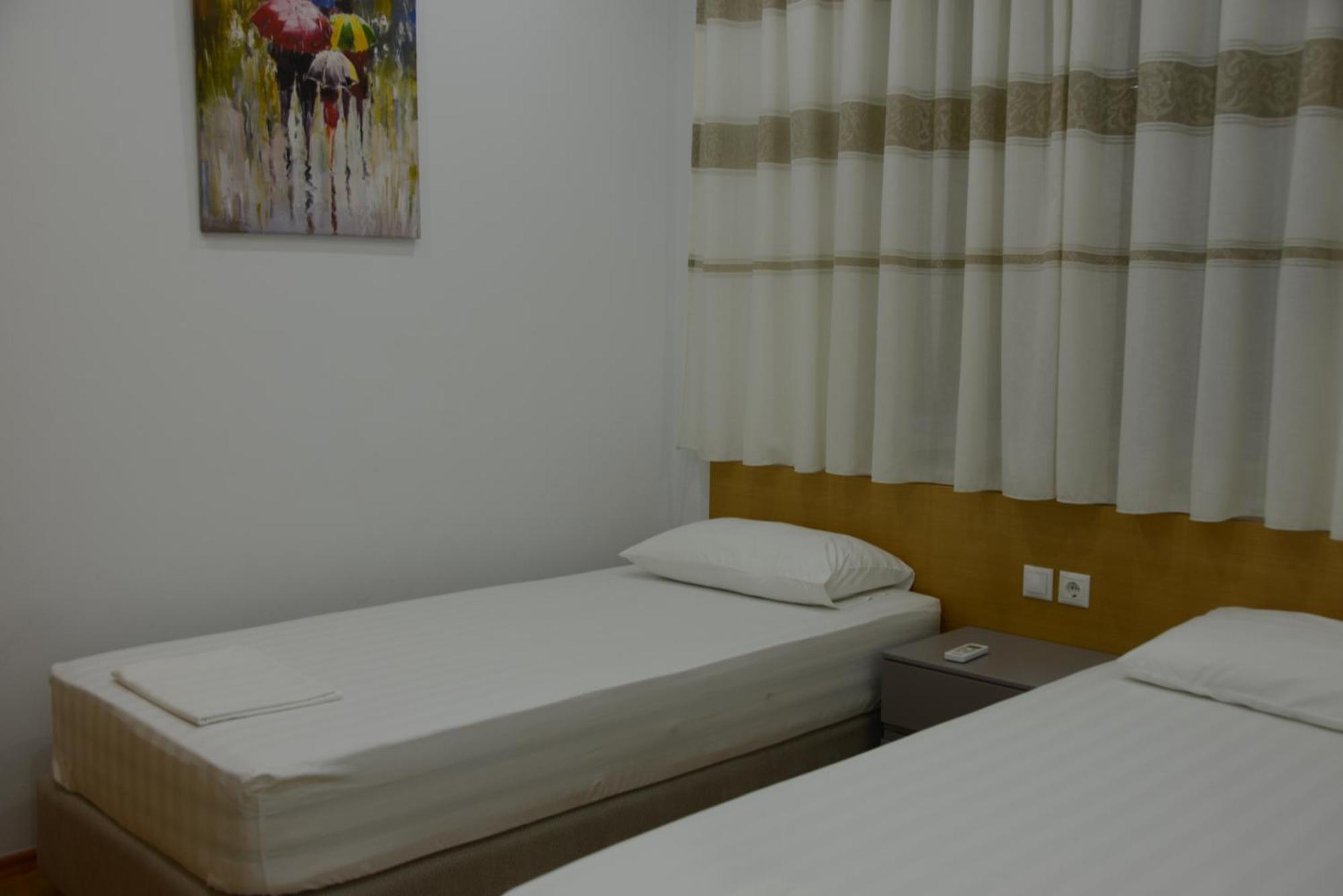Mane Apartments Саранда Екстер'єр фото